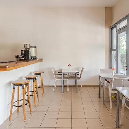 Grekas Hotel Neoi Poroi