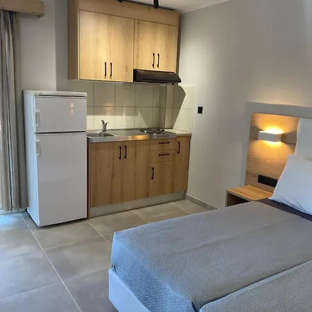 Grekas Hotel Néoi Póroi