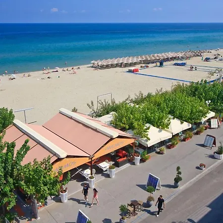 Hotel Grekas Néoi Póroi