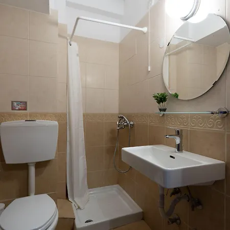 Hotel Grekas *