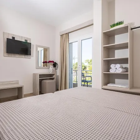 Grekas * Néoi Póroi