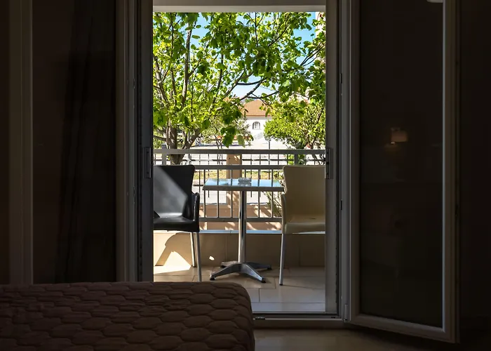 Hotel Grekas Néoi Póroi