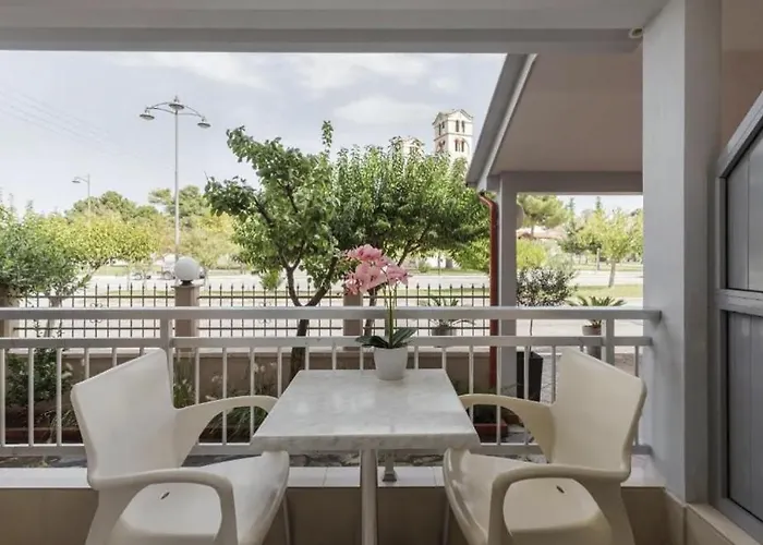 Grekas * Néoi Póroi