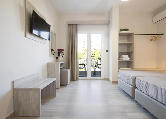 Grekas Hotel Néoi Póroi